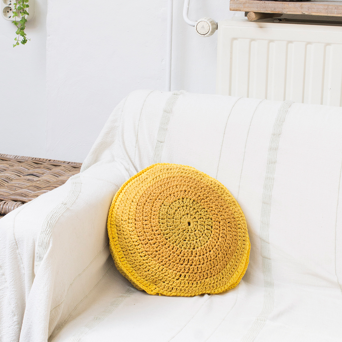 DIY Crochet pattern round cushion jakarta