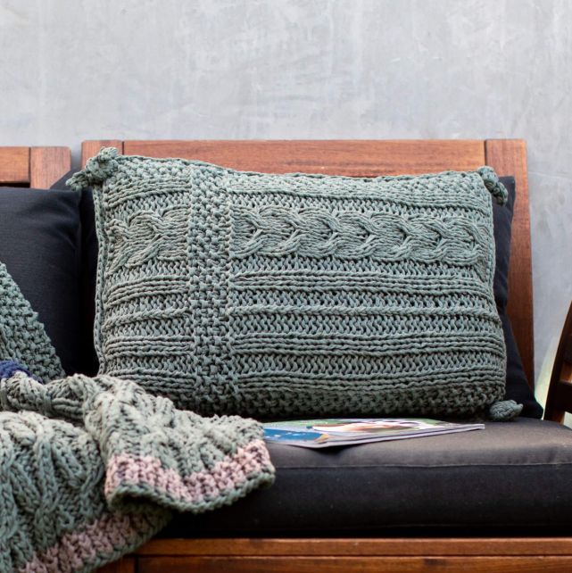 DIY Knitting Pattern Cushion Sesimbra