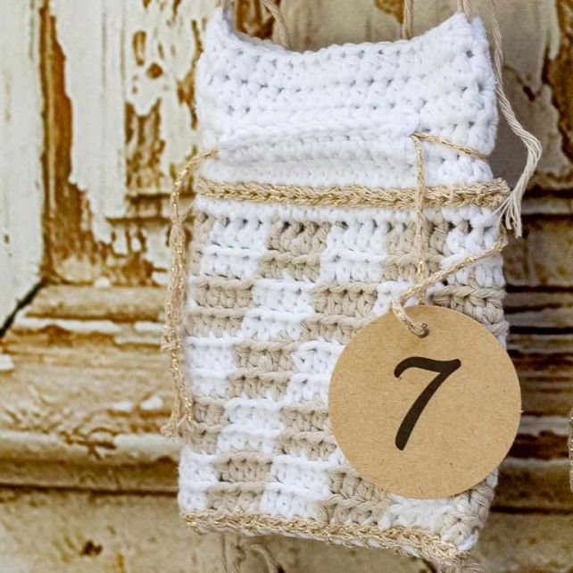 DIY Free Pattern Yarn Pack Advent Calendar