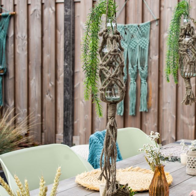 DIY Free Macramé Pattern Bottle Holder Tocantins