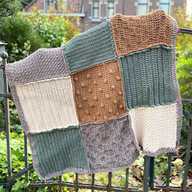 DIY Crochet Kit Comfy Plaid Natura