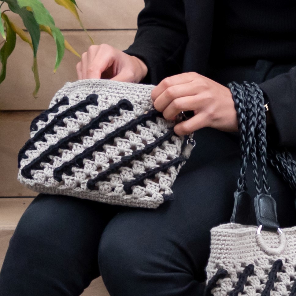 DIY Crochet Kit Kuala Lumpur Clutch Biscuit Hoooked