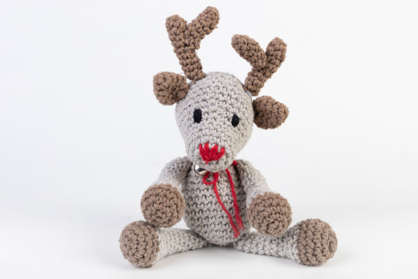 DIY Crochet Kit Reindeer Rue | Hoooked